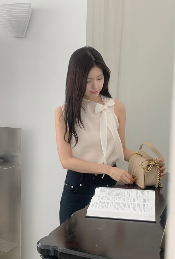Tie Neck Sleeveless Blouse – Soft Feminine Silhouette
